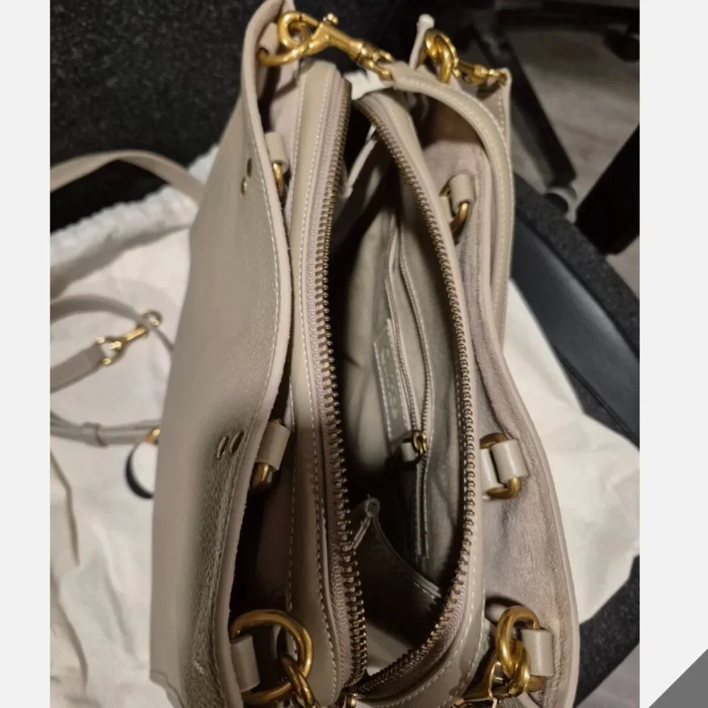 New QUINCE Italian Leather Medium Convertible Satchel Taupe 3way bag - Picture 13 of 16